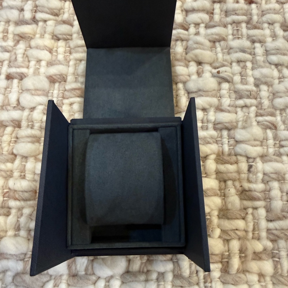 David Yurman Black Jewelry Box (empty) - Picture 3 of 6